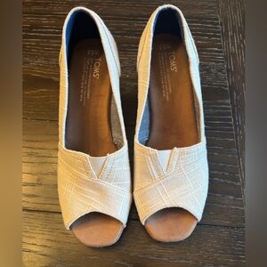 TOMS Women's Beige Peep Toe Espadrilles